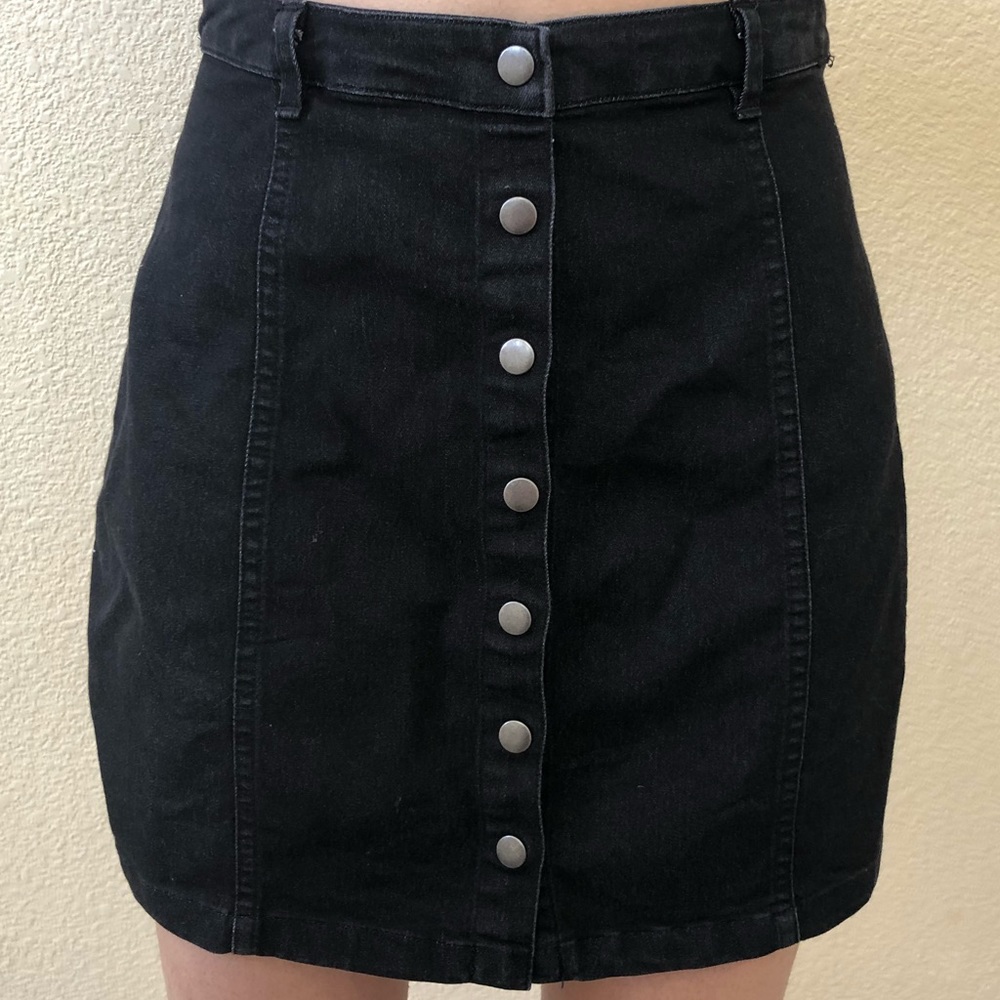 Snap button closure black denim a line skirt